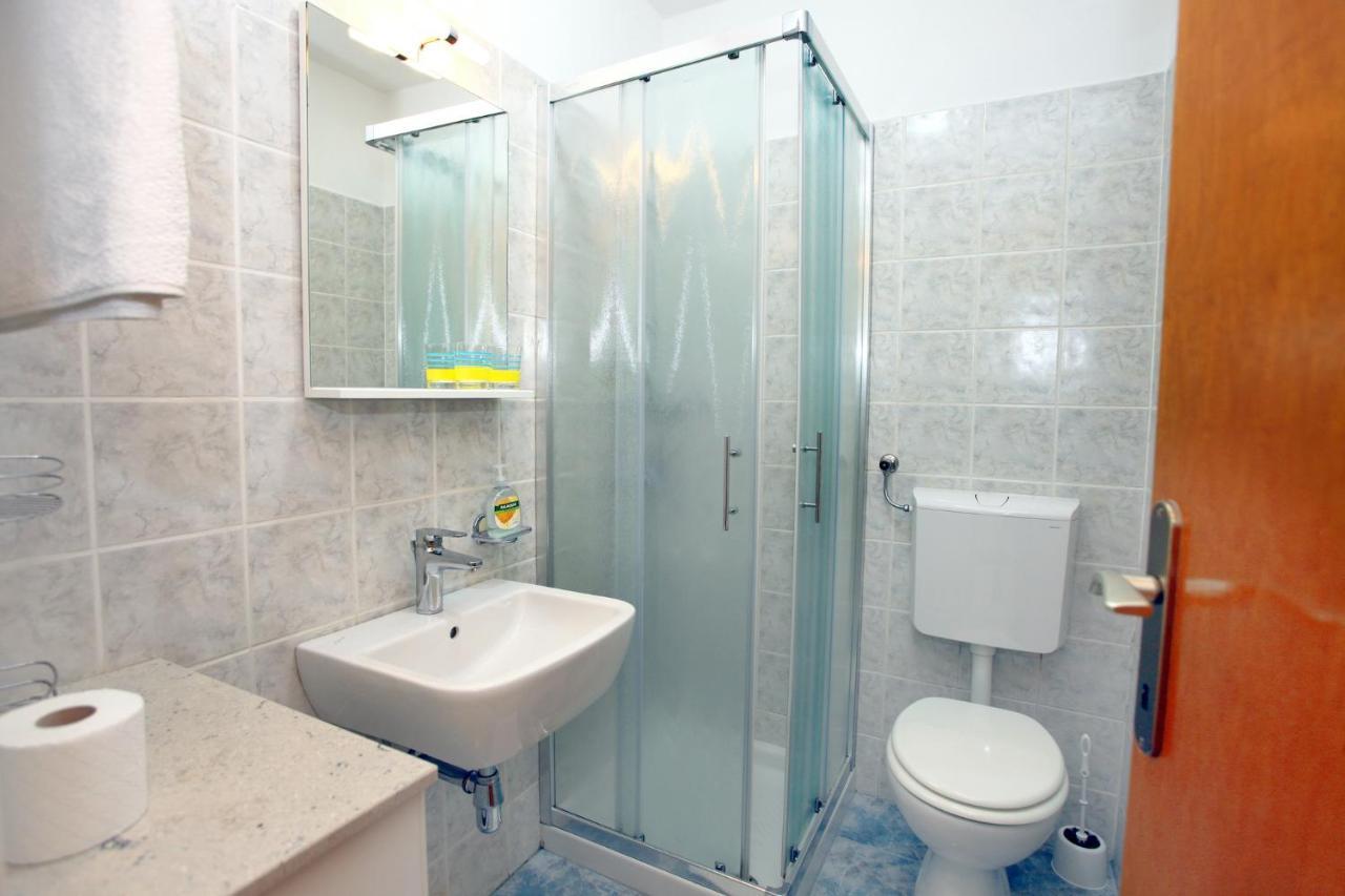 Dino Studio And Room Apartments Portorož Dış mekan fotoğraf