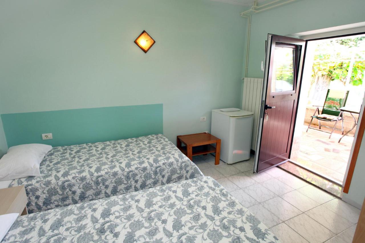 Dino Studio And Room Apartments Portorož Dış mekan fotoğraf