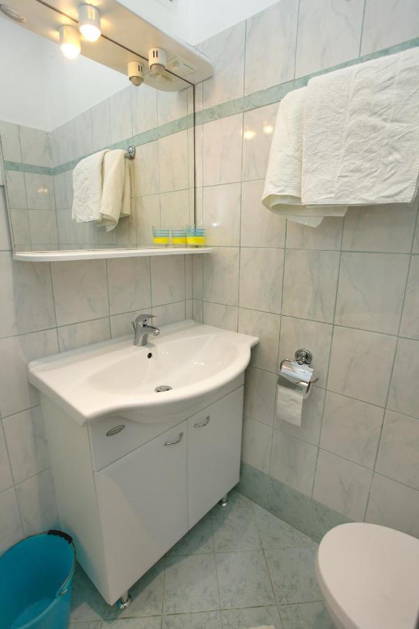 Dino Studio And Room Apartments Portorož Dış mekan fotoğraf
