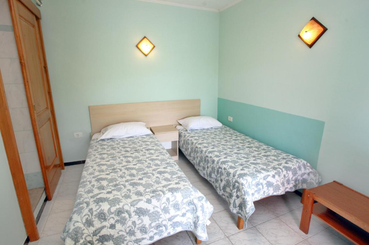 Dino Studio And Room Apartments Portorož Dış mekan fotoğraf
