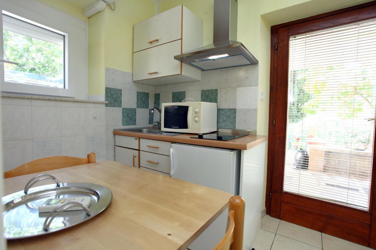 Dino Studio And Room Apartments Portorož Dış mekan fotoğraf