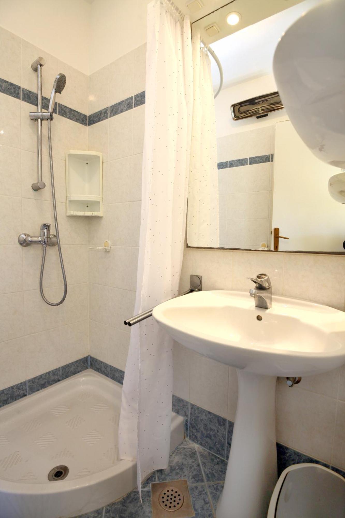Dino Studio And Room Apartments Portorož Dış mekan fotoğraf